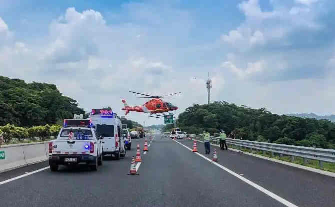 鱼峰区高速公路汽车救援案例