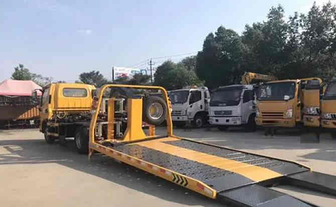 鱼峰区汽车中途维修案例
